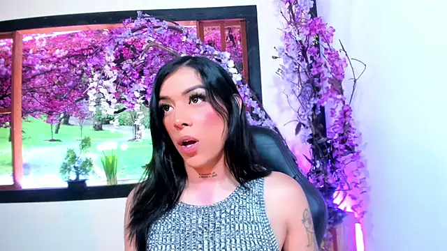 Snapshot of Susan_DiSantys chatting on February 6, 10:43 pm Susan DiSantys online show from February 6, 10:43 pm