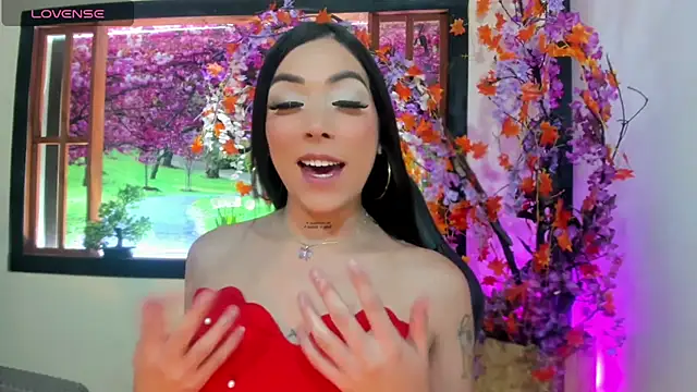 Snapshot of Susan_DiSantys chatting on February 24, 7:30 pm Susan DiSantys online show from February 24, 7:30 pm