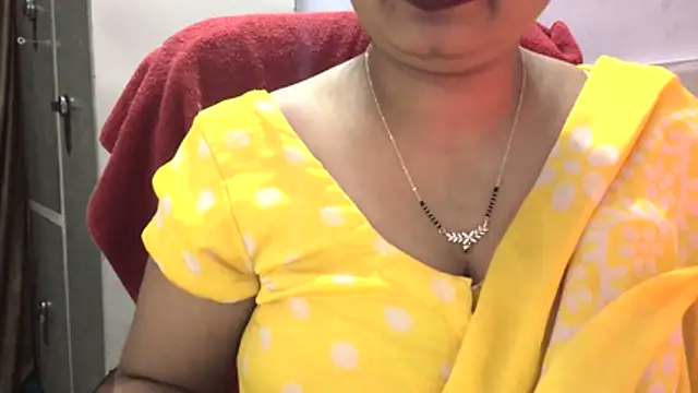 Gulaboo bhabi online show from January 16, 12:25 am