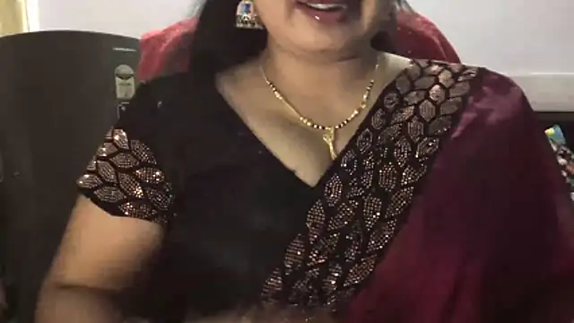 Snapshot of Gulaboo_bhabi chatting on June 7, 4:45 pm Gulaboo bhabi online show from June 7, 4:45 pm