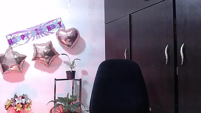 Zoe--khalL online show from December 21, 4:03 am