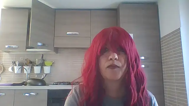Snapshot of carolyne2023 chatting on March 7, 9:51 am carolyne2023 online show from March 7, 9:51 am
