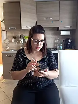 carolyne2023 online show from April 5, 8:21 am