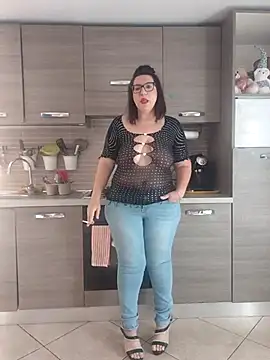 carolyne2023 online show from April 14, 1:38 pm