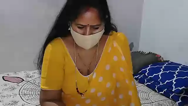 Snapshot of Rani_Darling_99 chatting on October 9, 3:23 pm Rani Darling 99 online show from October 9, 3:23 pm