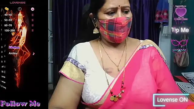Snapshot of Rani_Darling_99 chatting on June 9, 5:58 pm Rani Darling 99 online show from June 9, 5:58 pm