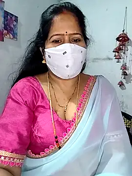 Snapshot of Rani_Darling_99 chatting on October 24, 3:22 pm Rani Darling 99 online show from October 24, 3:22 pm