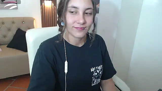 Snapshot of xlunna chatting on October 8, 7:03 pm xlunna online show from October 8, 7:03 pm