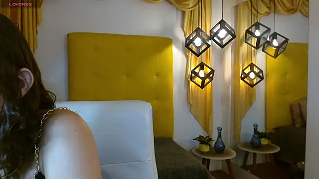 Snapshot of xlunna chatting on November 29, 7:58 pm xlunna online show from November 29, 7:58 pm