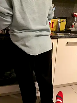 Snapshot of Natric24 chatting on December 16, 5:17 pm Natric24 online show from December 16, 5:17 pm