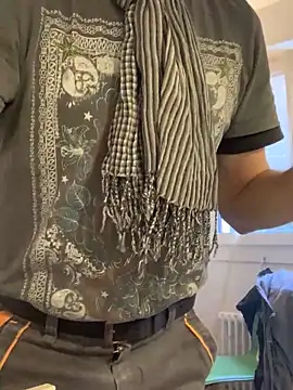 Snapshot of Natric24 chatting on December 10, 1:33 pm Natric24 online show from December 10, 1:33 pm