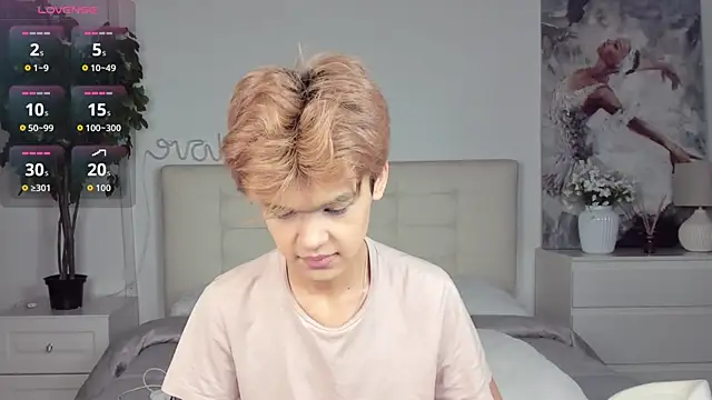 Snapshot of Felix_Rey chatting on October 8, 5:24 pm Felix Rey online show from October 8, 5:24 pm