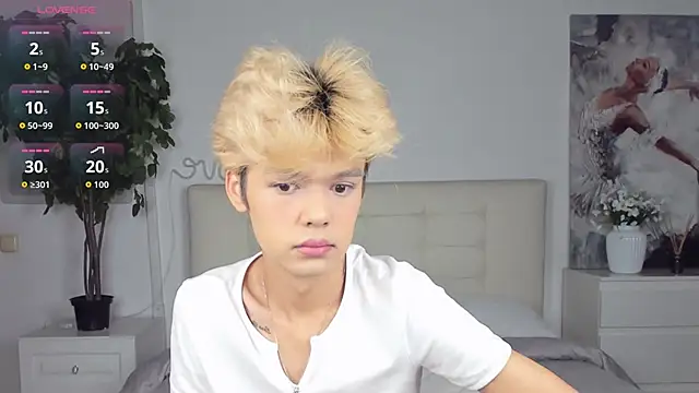 Snapshot of Felix_Rey chatting on September 19, 1:26 pm Felix Rey online show from September 19, 1:26 pm