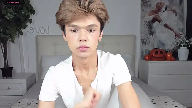 Snapshot of Felix_Rey chatting on November 5, 3:48 pm Felix Rey online show from November 5, 3:48 pm