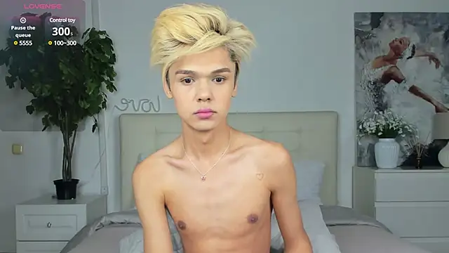 Snapshot of Felix_Rey chatting on March 18, 2:50 pm Felix Rey online show from March 18, 2:50 pm