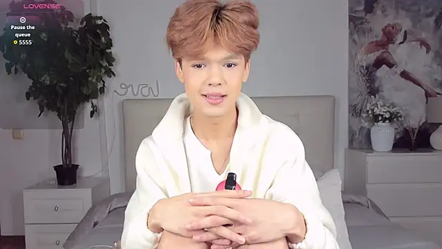 Snapshot of Felix_Rey chatting on September 24, 4:24 pm Felix Rey online show from September 24, 4:24 pm