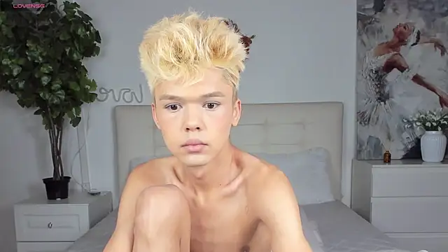 Snapshot of Felix_Rey chatting on November 28, 6:19 pm Felix Rey online show from November 28, 6:19 pm