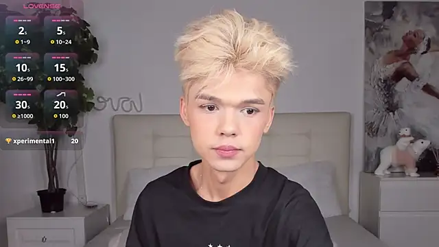 Felix Rey online show from December 19, 7:27 pm