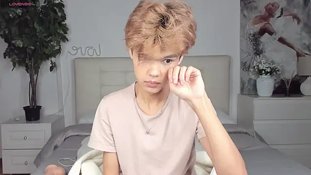 Snapshot of Felix_Rey chatting on October 7, 4:08 pm Felix Rey online show from October 7, 4:08 pm