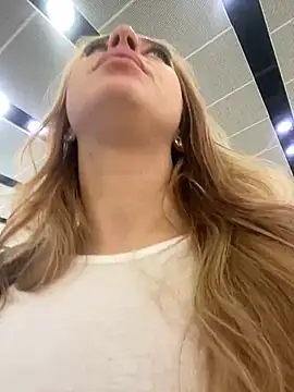 Sweet   Emily online show from January 29, 2:10 pm