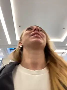 Sweet   Emily online show from October 4, 1:12 pm