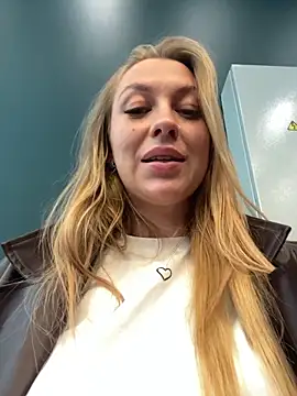 Sweet   Emily online show from October 3, 1:56 pm