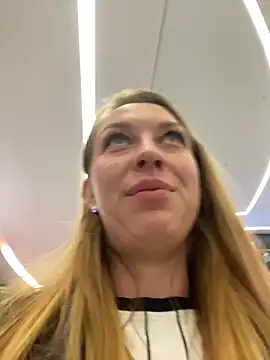 Sweet   Emily online show from December 14, 11:38 am