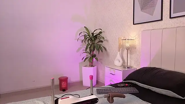 sky johnson online show from April 14, 7:08 pm