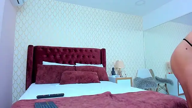 NaiaRosse online show from February 7, 12:50 pm