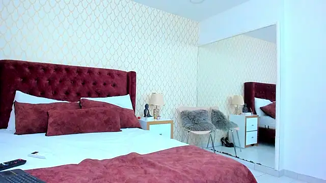 NaiaRosse online show from March 20, 1:26 pm