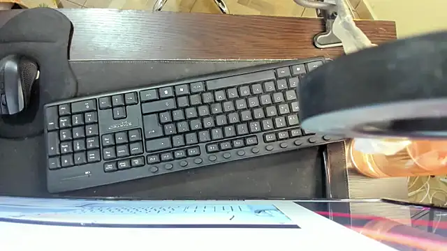 Amy Walker online show from February 24, 6:31 pm