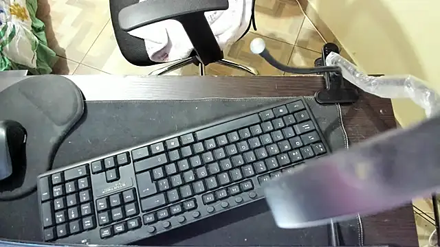 Amy Walker online show from April 19, 4:52 pm