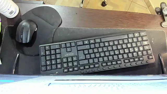 Amy Walker online show from January 7, 6:24 pm