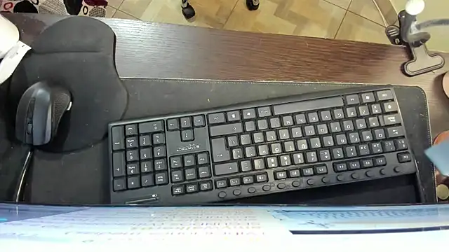 Amy Walker online show from January 18, 5:05 pm