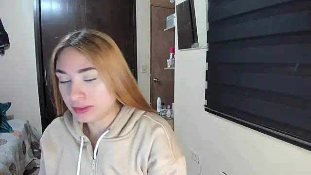 Snapshot of Amy_Walker chatting on June 18, 7:41 pm Amy Walker online show from June 18, 7:41 pm