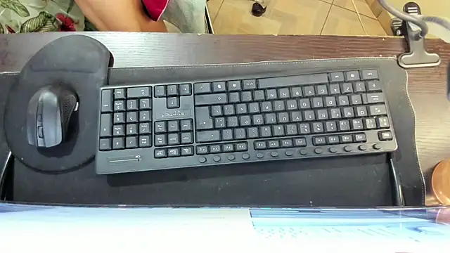 Amy Walker online show from April 12, 4:43 pm