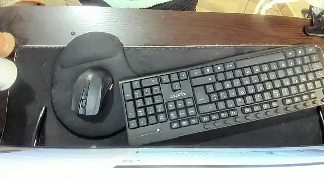 Amy Walker online show from February 25, 6:30 pm