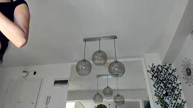 IreneVON online show from November 23, 6:01 am