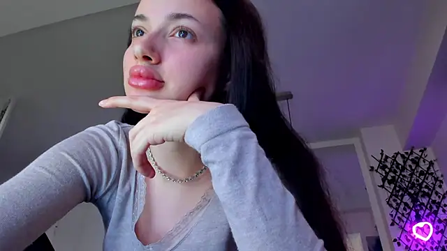 IreneVON online show from February 25, 3:20 pm