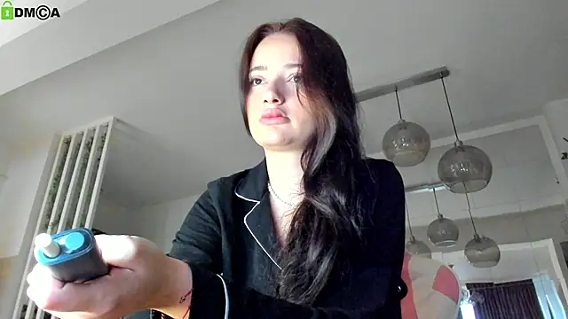 IreneVON online show from May 2, 3:56 am