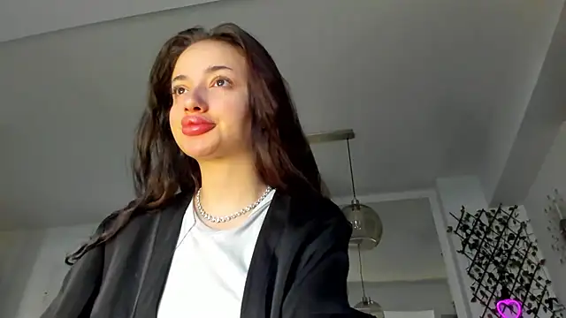 IreneVON online show from February 23, 5:56 am