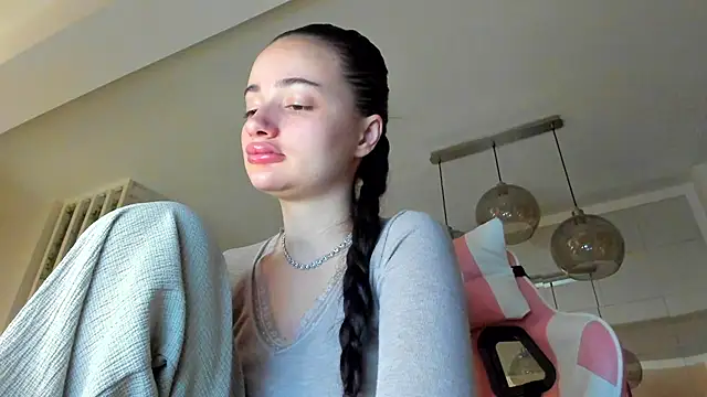 IreneVON online show from January 13, 3:43 am