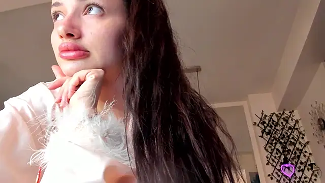 IreneVON online show from March 4, 3:26 pm