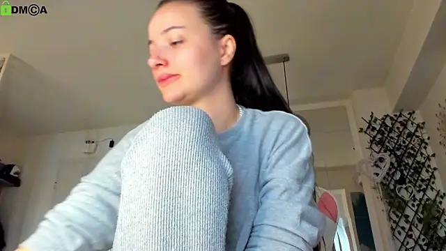 IreneVON online show from April 7, 4:14 am