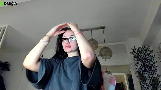 IreneVON online show from March 21, 3:52 am