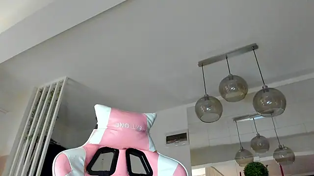 IreneVON online show from November 20, 4:46 am