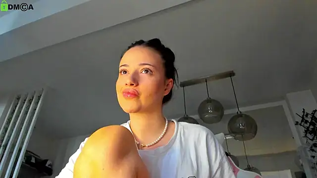 IreneVON online show from April 21, 4:41 am