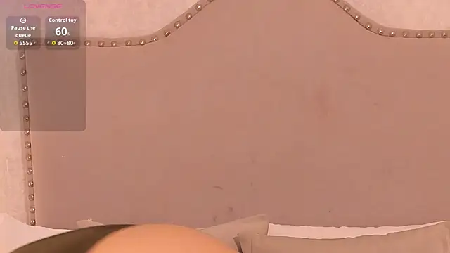Snapshot of Emily_robertss chatting on October 4, 3:19 am Emily robertss online show from October 4, 3:19 am