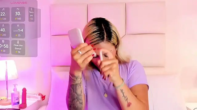 Emily robertss online show from January 6, 7:40 pm