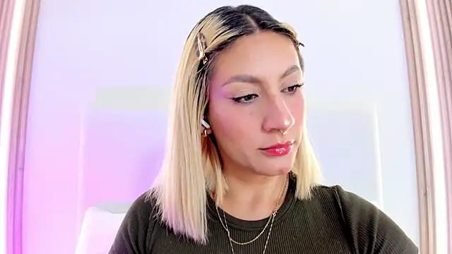 Emily robertss online show from January 10, 7:42 pm